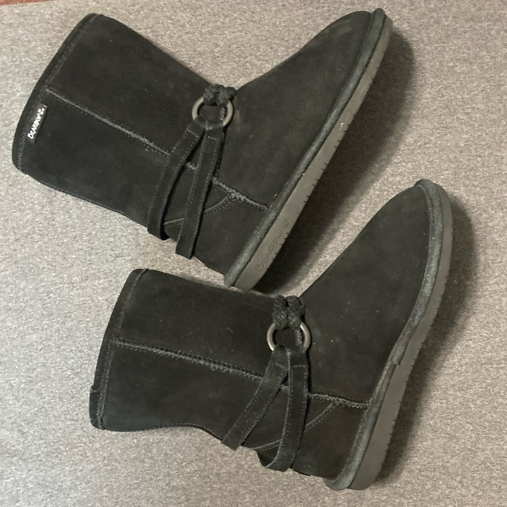 Women’s black Bear Paw leather boots